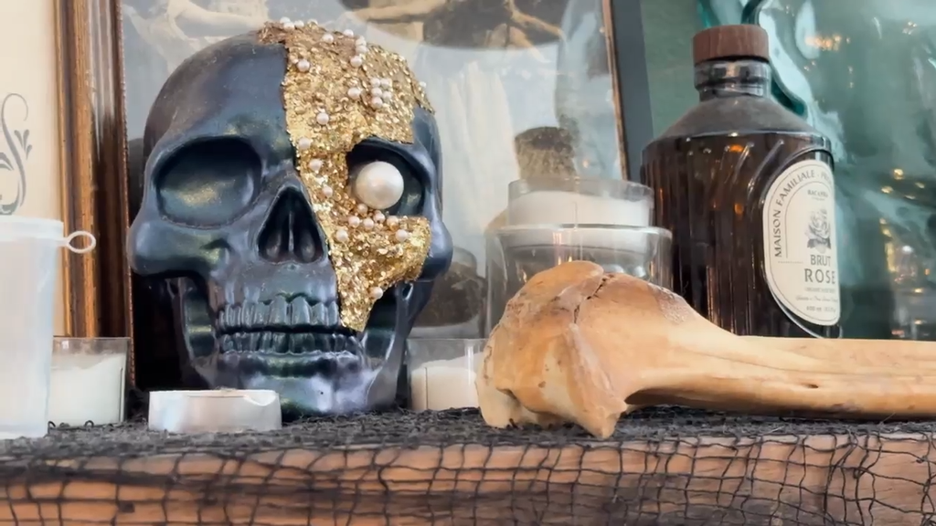 Marietta's Mr. Tombstone's Coffee Emporium mixes Halloween vibes with tasty beverages — St. Simons Island Schools news
