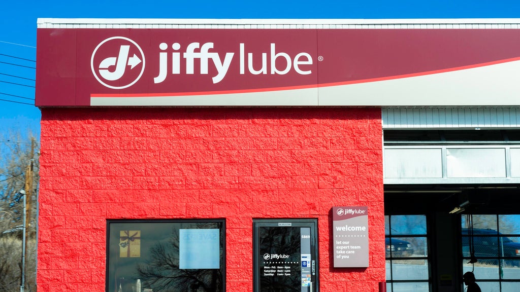 Georgia mother arrested after trying to abandon 6-month-old child at Mableton Jiffy Lube, police say — St. Simons Island Health news